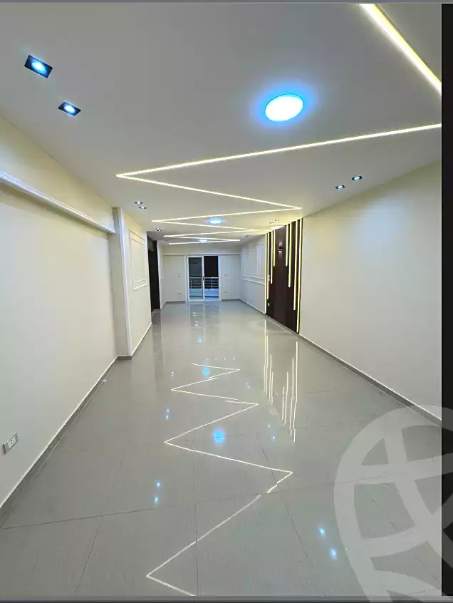 https://aqarmap.com.eg/ar/listing/6854425-for-sale-alexandria-sydy-bshr-sydy-bshr-bhry-shr-mhmwd-l-yswy