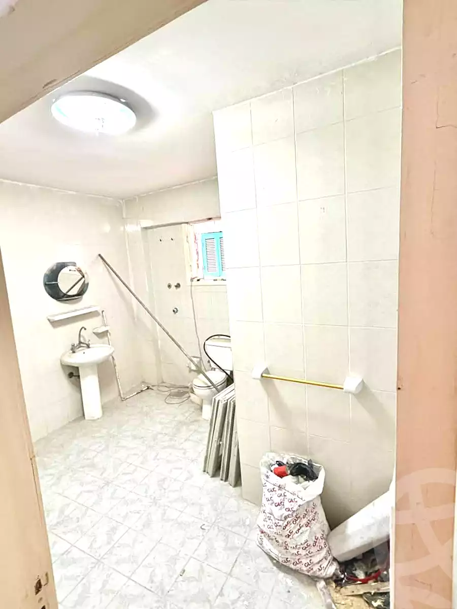 https://aqarmap.com.eg/ar/listing/6854826-for-sale-alexandria-al-agamy-lbytsh-shahr-al-assal-st