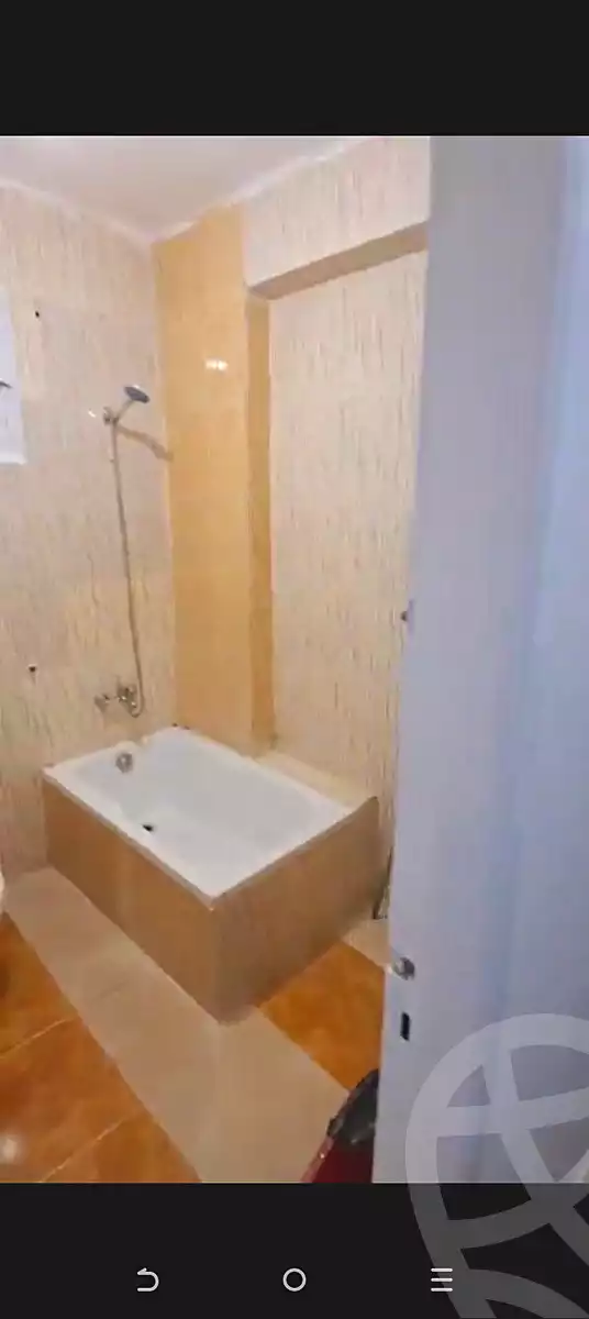 https://aqarmap.com.eg/ar/listing/6855465-for-sale-alexandria-miami-khld-bn-lwlyd