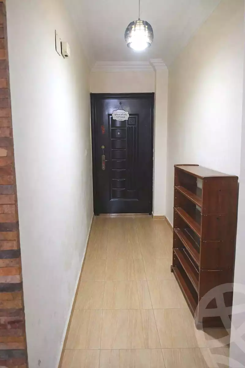 https://aqarmap.com.eg/en/listing/6855783-for-sale-cairo-helwan-el-shareaa-el-sharby-st