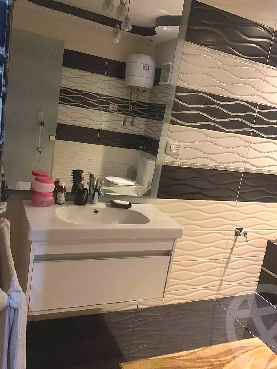 https://aqarmap.com.eg/ar/listing/6855847-for-sale-alexandria-al-agamy-lbytsh