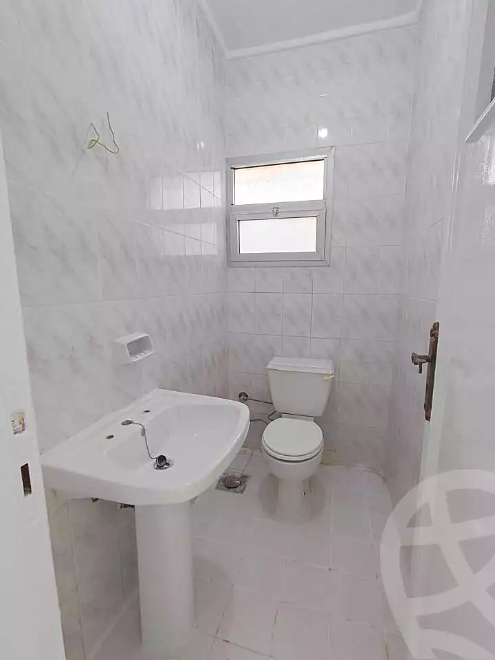 https://aqarmap.com.eg/ar/listing/6855890-for-sale-alexandria-al-agamy-shataa-el-nakheel