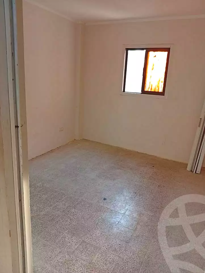 https://aqarmap.com.eg/en/listing/6856150-for-sale-alexandria-lsywf-el-falki