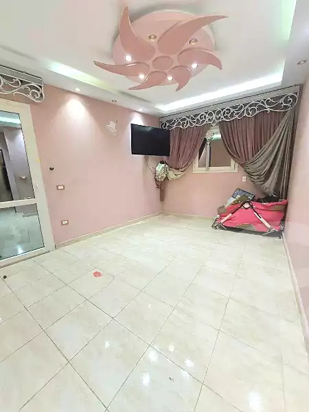 https://aqarmap.com.eg/ar/listing/6856419-for-sale-alexandria-sporting-abou-quer-st