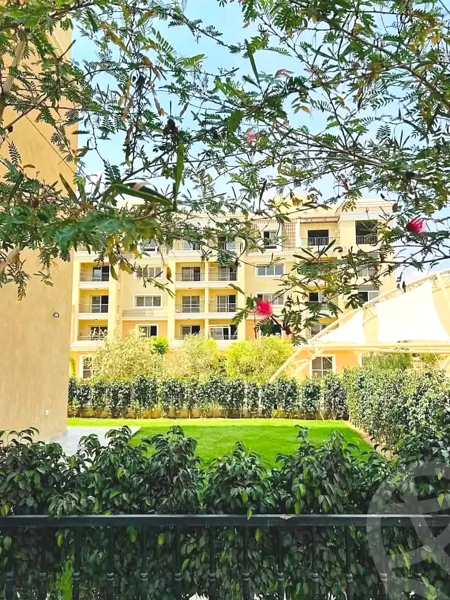 https://aqarmap.com.eg/en/listing/6856575-for-sale-cairo-new-cairo-compounds-sarai-croons