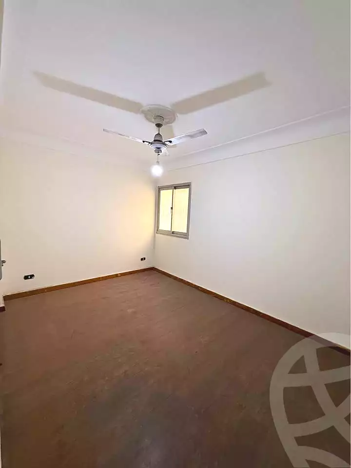 https://aqarmap.com.eg/en/listing/6857223-for-sale-alexandria-el-asafra-ahmed-tiesser-st