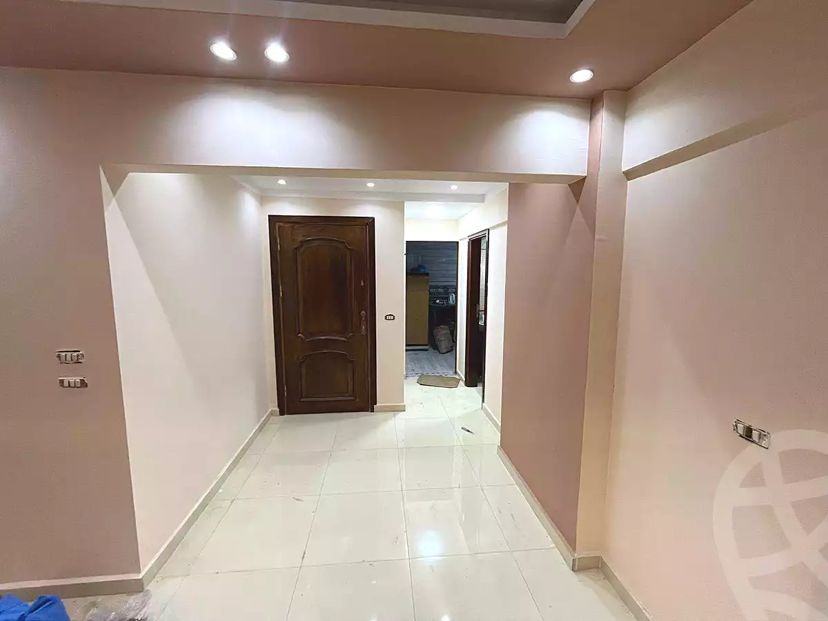 https://aqarmap.com.eg/ar/listing/6857332-for-rent-alexandria-lsywf-gamila-city-compound