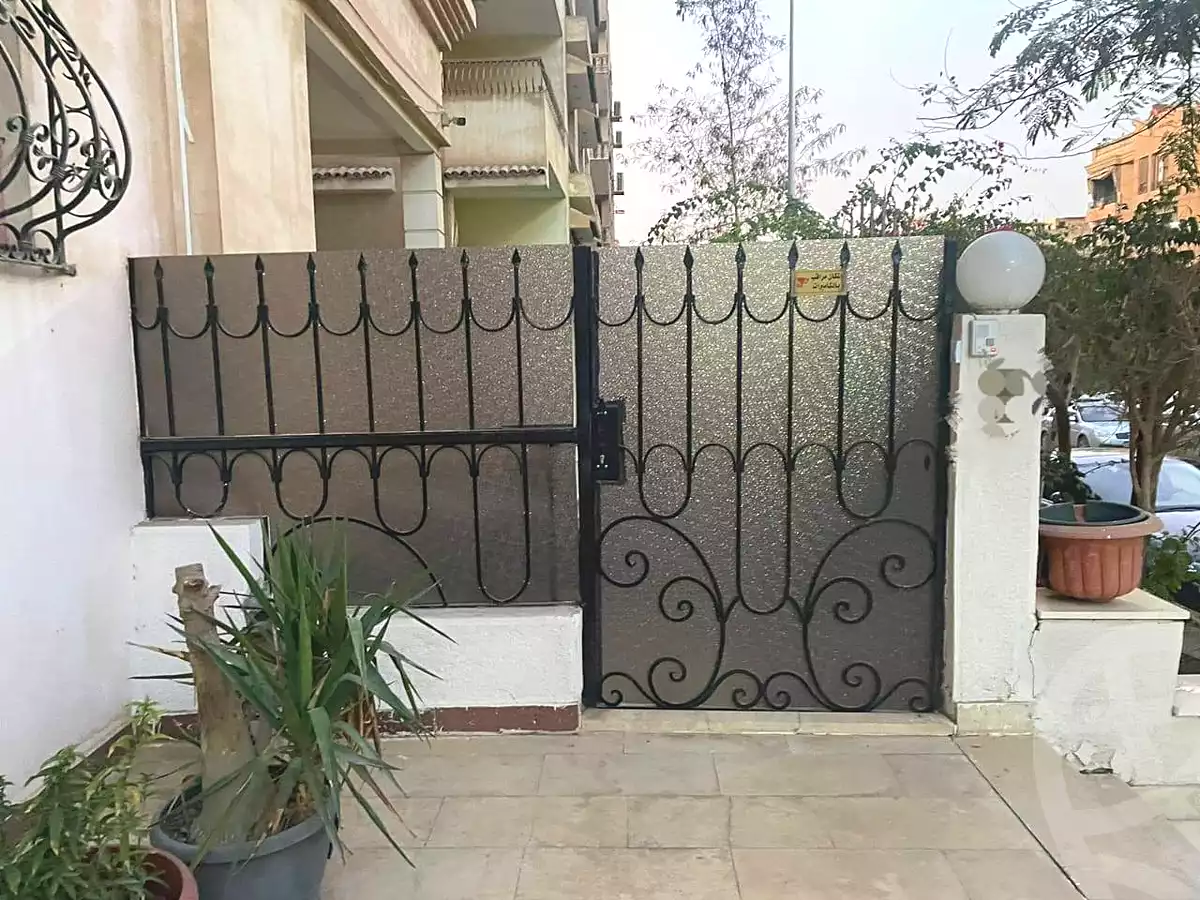 https://aqarmap.com.eg/en/listing/6857667-for-sale-cairo-mokattam-lhdb-l-ly-shareaa-9