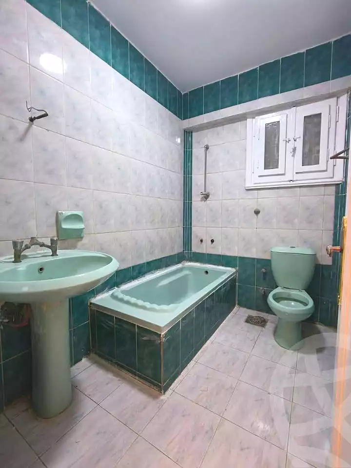 https://aqarmap.com.eg/ar/listing/6859132-for-sale-alexandria-al-agamy-shataa-el-nakheel