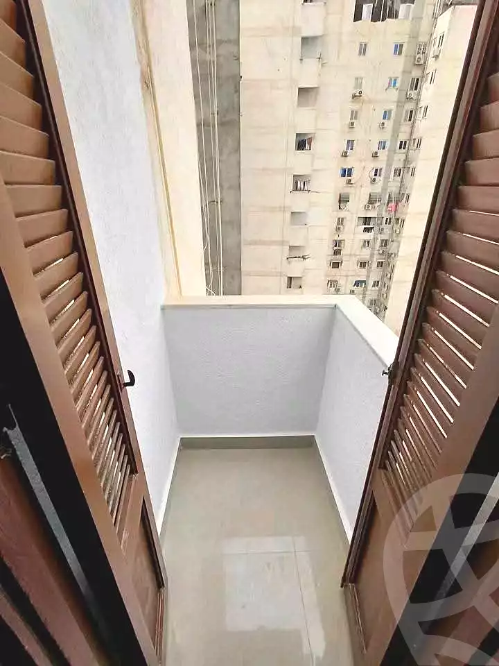 https://aqarmap.com.eg/ar/listing/6859277-for-sale-alexandria-sydy-bshr-sydy-bshr-bhry-gamal-abd-el-nasir-st