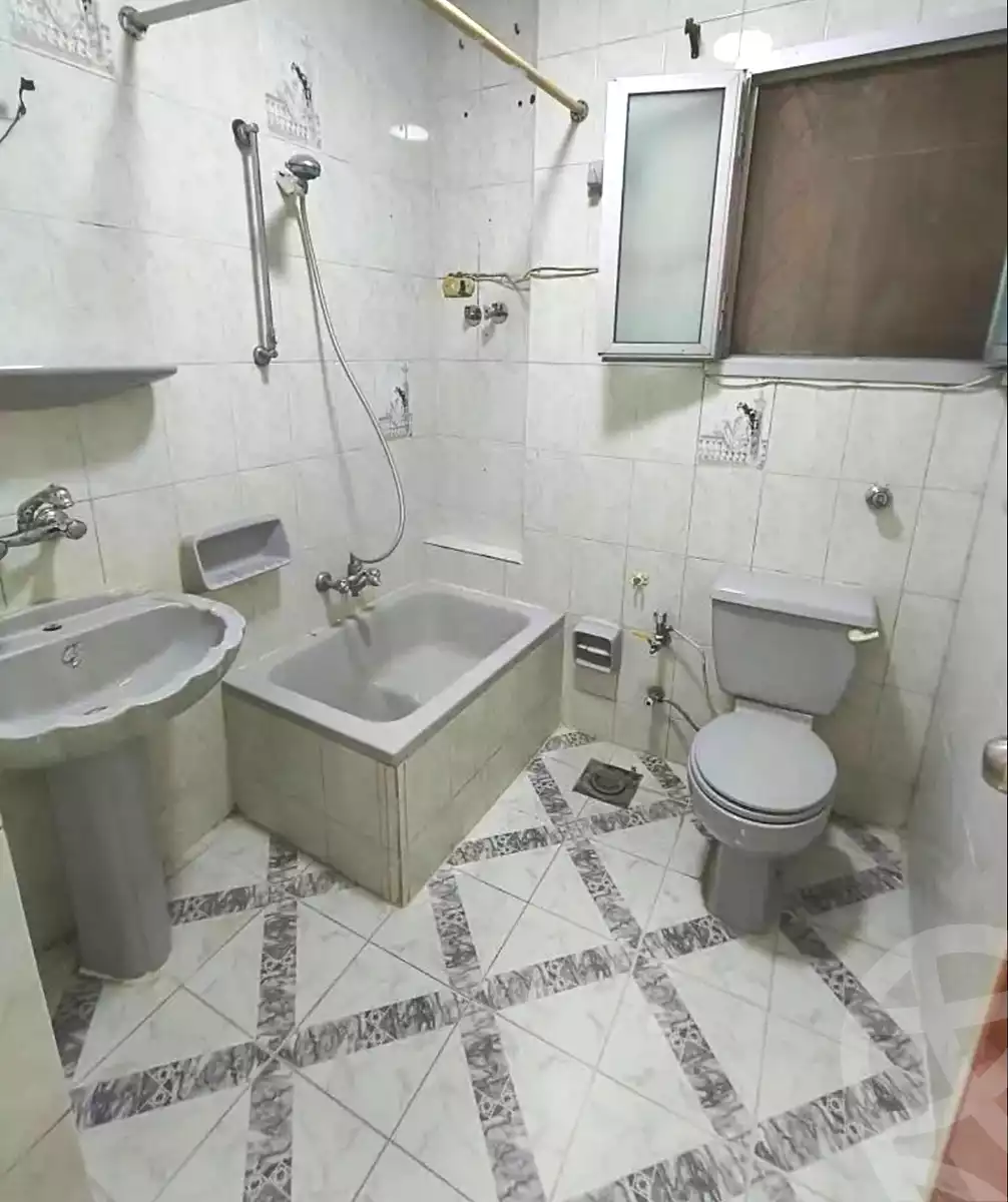 https://aqarmap.com.eg/ar/listing/6859422-for-sale-alexandria-lsywf-el-seyouf-qebly-el-ras-el-souda