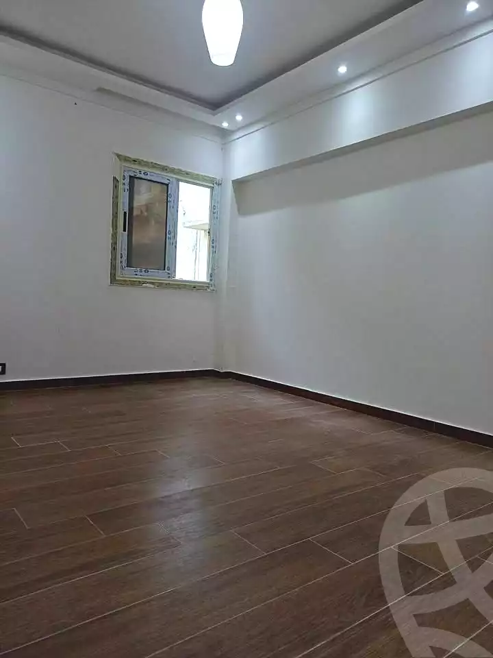 https://aqarmap.com.eg/en/listing/6859711-for-sale-alexandria-el-mandara-alex-el-mandara-bahri