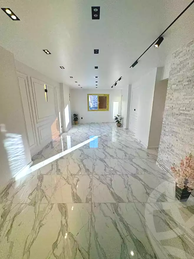 https://aqarmap.com.eg/ar/listing/6859779-for-sale-alexandria-sydy-bshr-sydy-bshr-bhry-shr-mhmwd-l-yswy