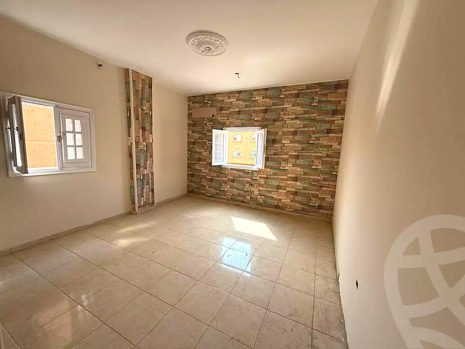 https://aqarmap.com.eg/en/listing/6859873-for-sale-cairo-15th-of-may-Neighbourhood 10