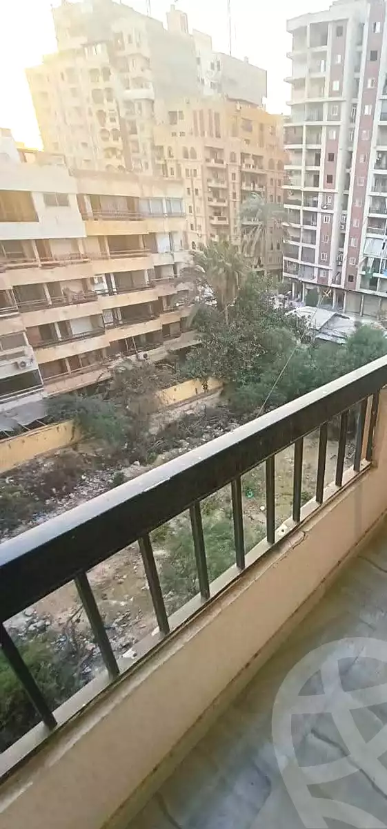 https://aqarmap.com.eg/ar/listing/6860144-for-sale-alexandria-al-agamy-lbytsh-bianchiii-el-bashwat-st