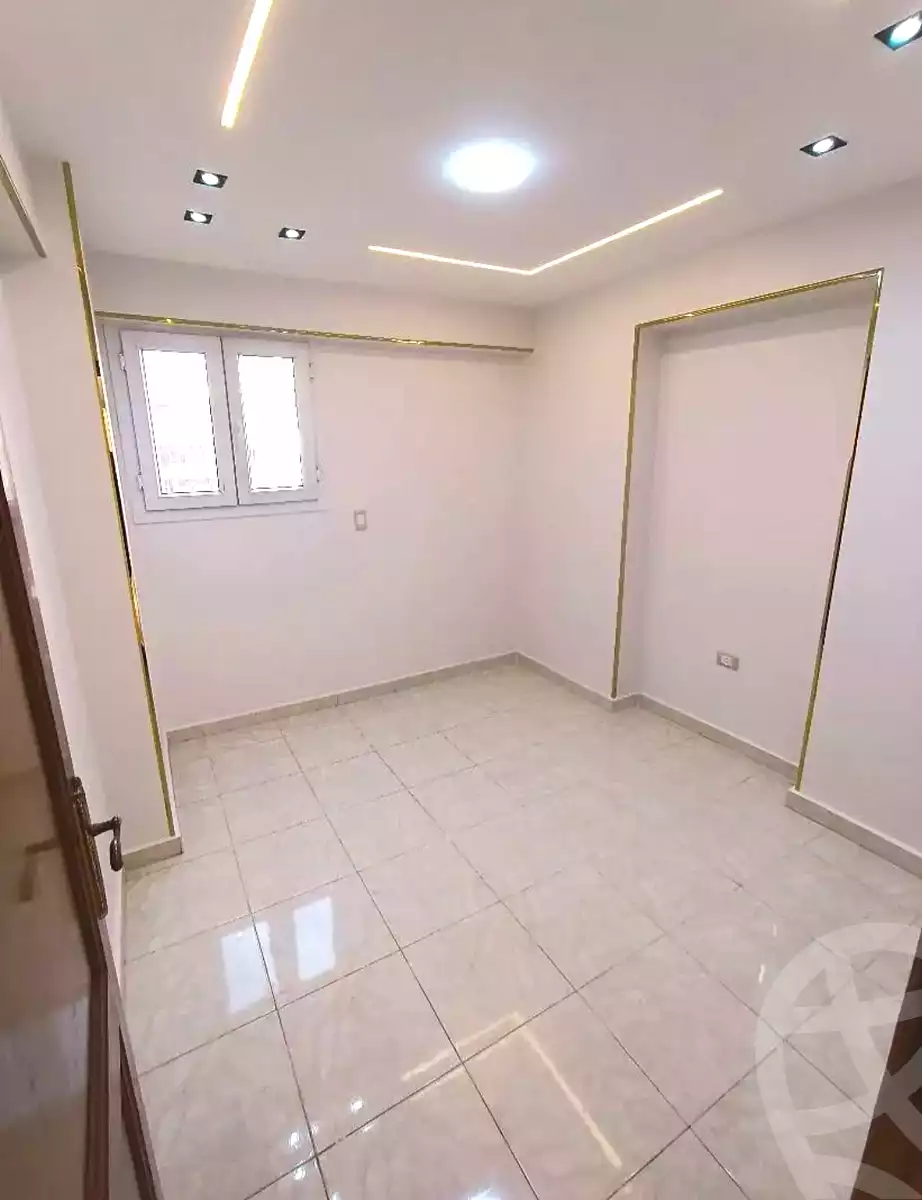 https://aqarmap.com.eg/ar/listing/6860655-for-sale-alexandria-sydy-bshr-sydy-bshr-bhry