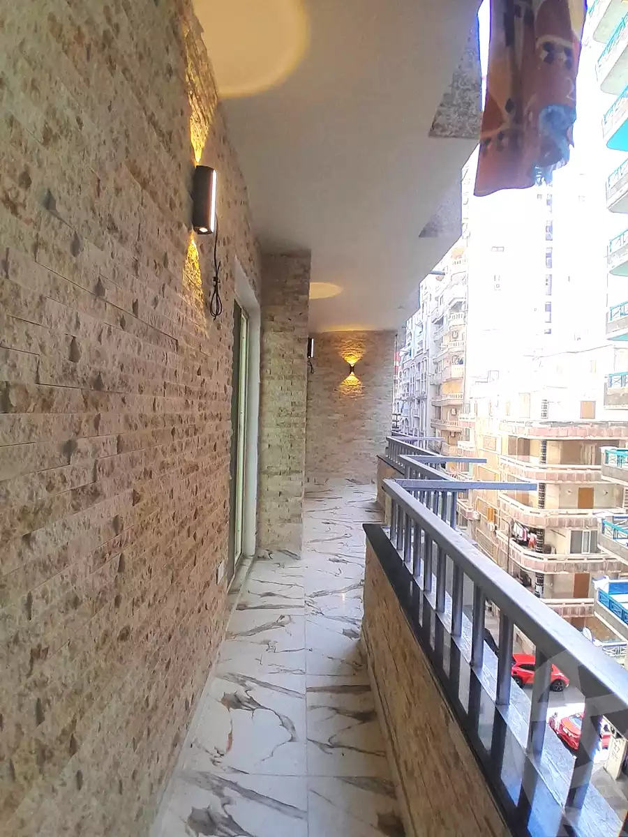https://aqarmap.com.eg/en/listing/6860787-for-sale-alexandria-el-asafra-l-sfr-bhry-el-geish-rd