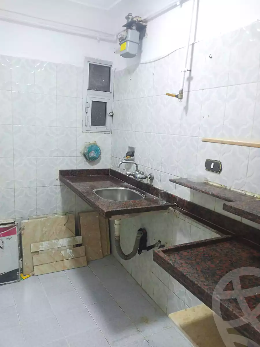 https://aqarmap.com.eg/en/listing/6860848-for-sale-alexandria-al-agamy-el-hanouvel-radwan-st