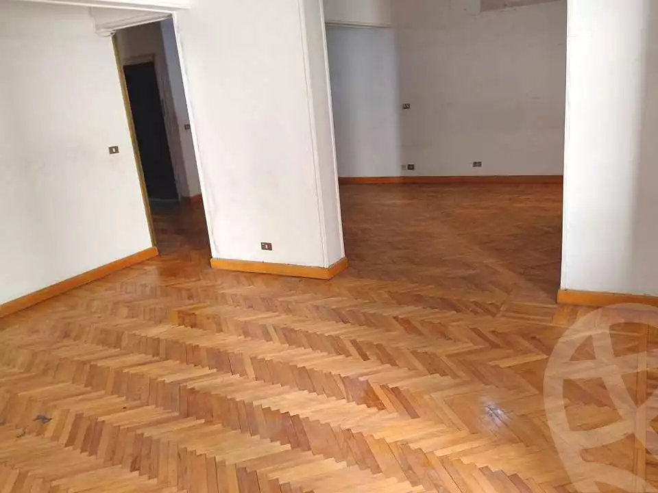 https://aqarmap.com.eg/ar/listing/6861329-for-sale-alexandria-lauran-mohammed-al-eqbal-st