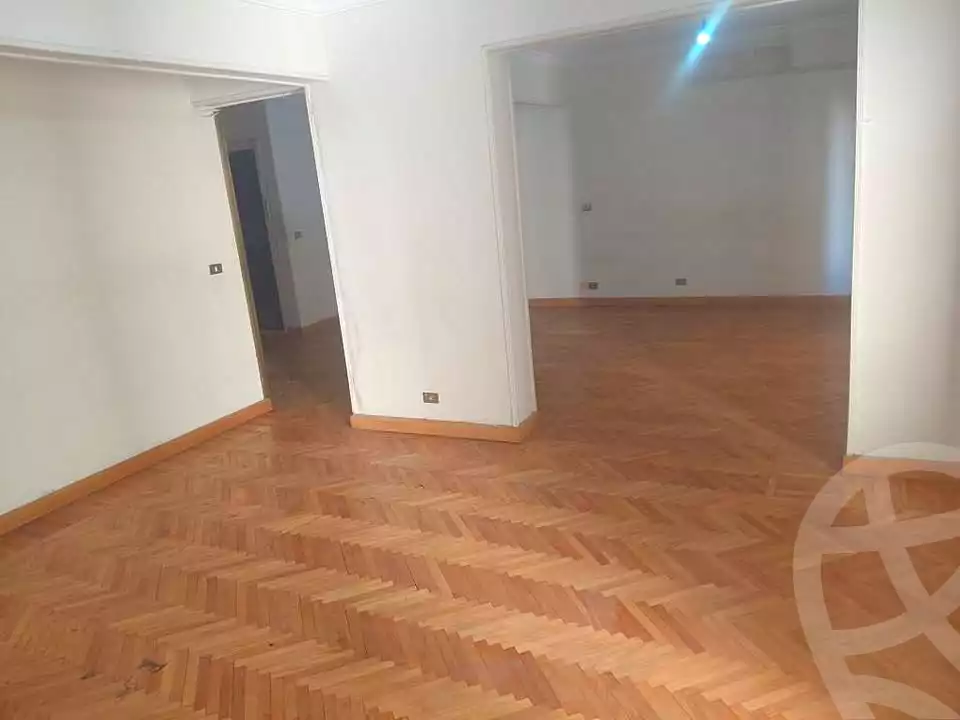 https://aqarmap.com.eg/ar/listing/6861329-for-sale-alexandria-lauran-mohammed-al-eqbal-st