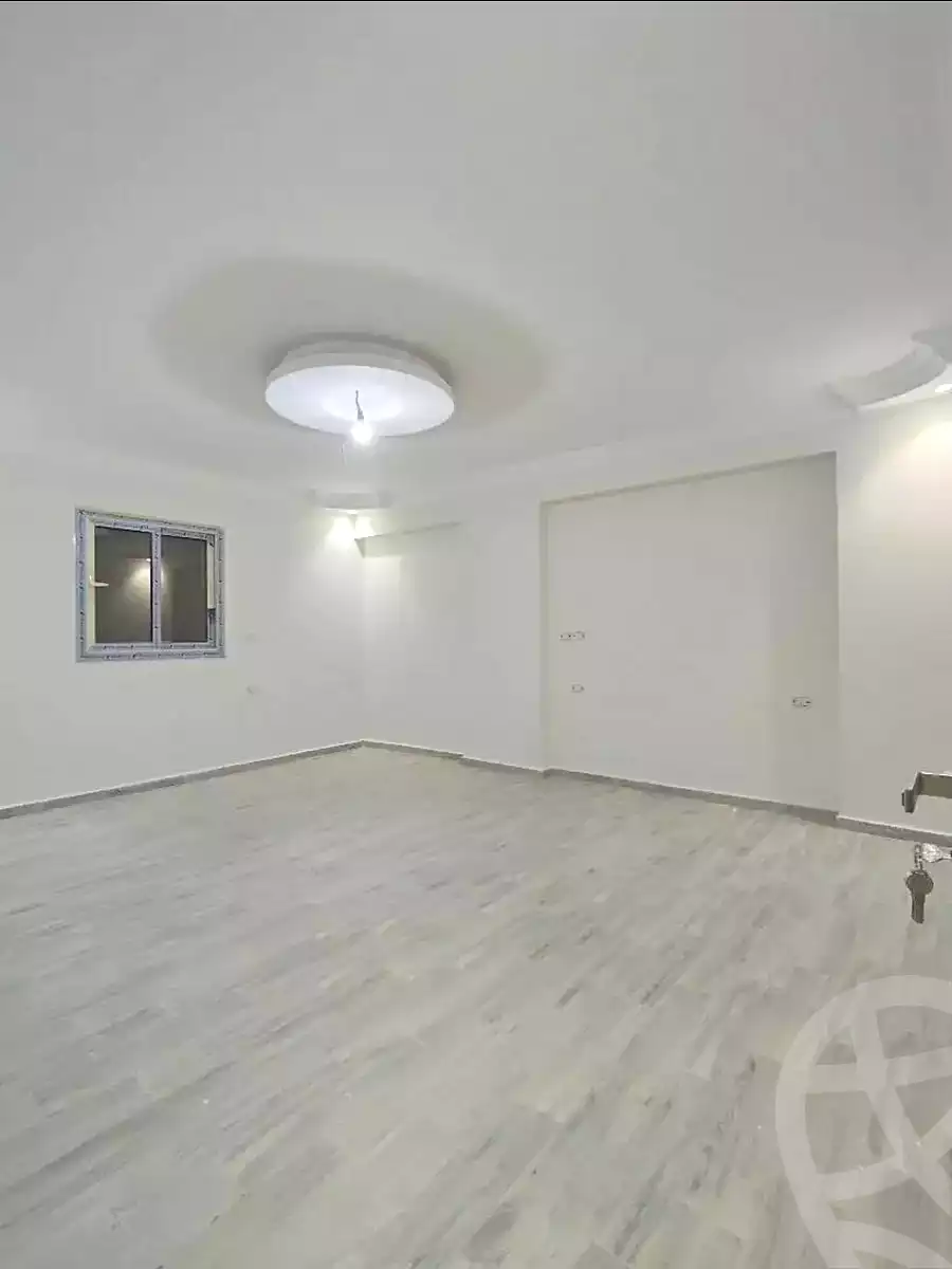 https://aqarmap.com.eg/ar/listing/6861947-for-sale-cairo-el-haram-el-lebeny-soltan-khattab-st