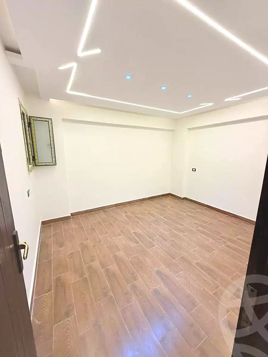 https://aqarmap.com.eg/en/listing/6862055-for-sale-alexandria-lsywf-el-falki