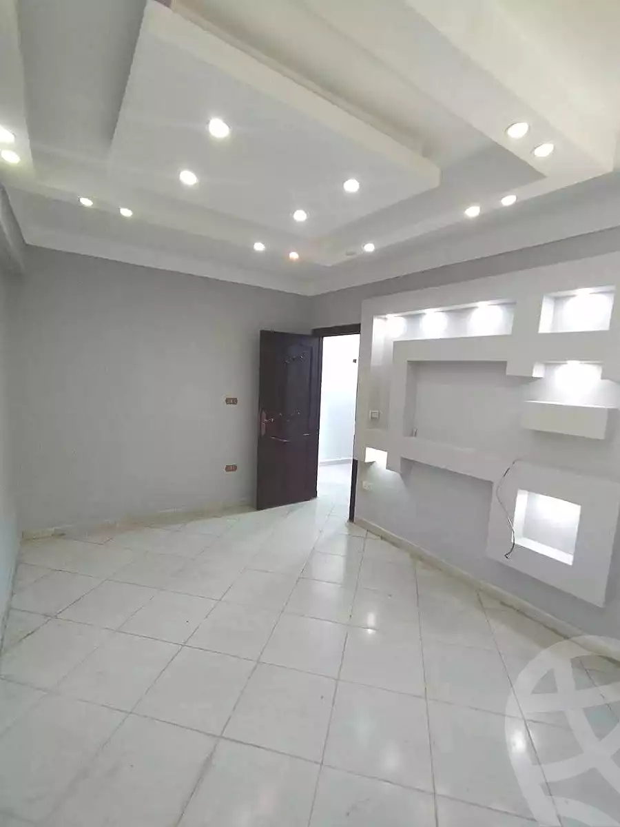 https://aqarmap.com.eg/en/listing/6862061-for-sale-alexandria-lsywf-el-falki