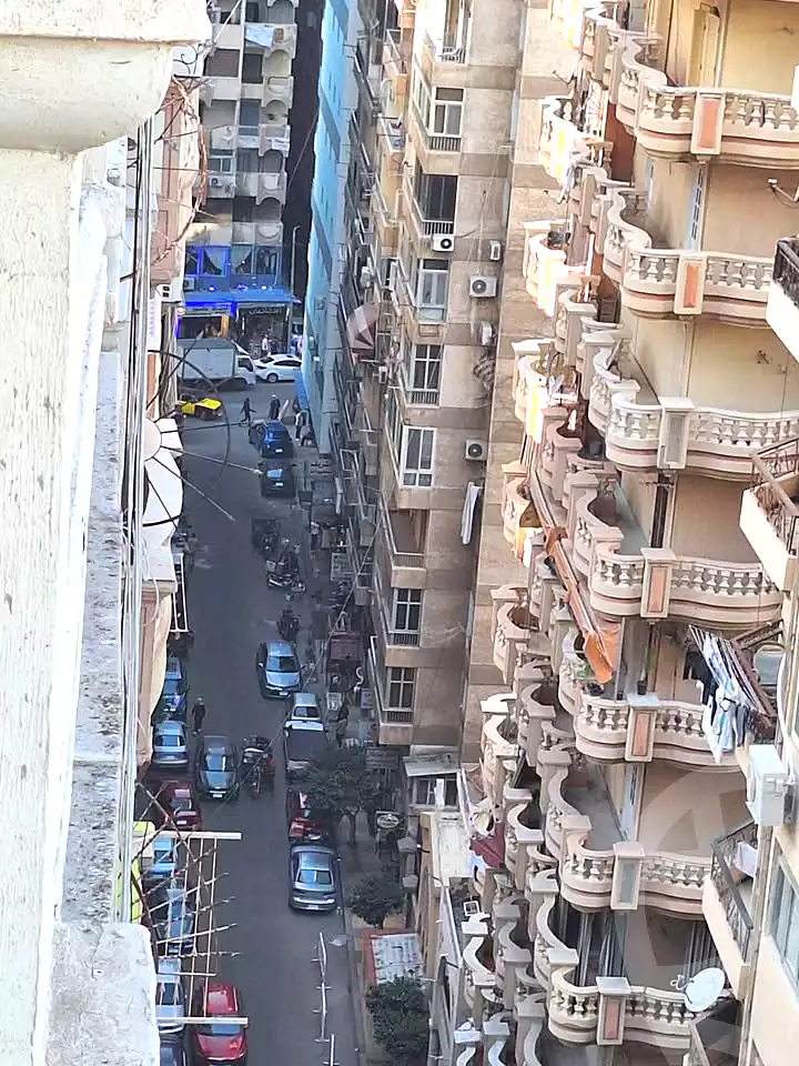 https://aqarmap.com.eg/ar/listing/6862858-for-sale-alexandria-sydy-bshr-sydy-bshr-bhry-shr-mhmwd-l-yswy