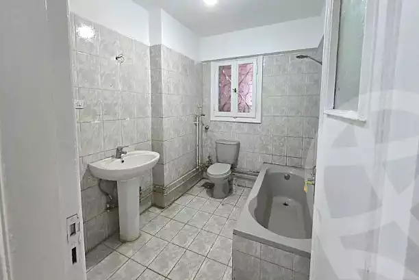 https://aqarmap.com.eg/en/listing/6862932-for-rent-alexandria-ganaklis-shr-bw-qyr-tryq-lhry
