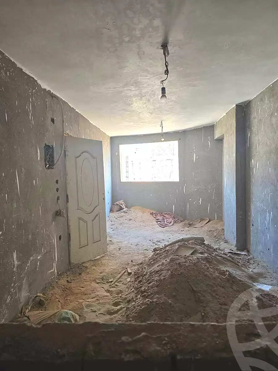 https://aqarmap.com.eg/ar/listing/6859854-for-sale-cairo-ain-shams-ain-shams-el-sharkia-el-zahraa-st