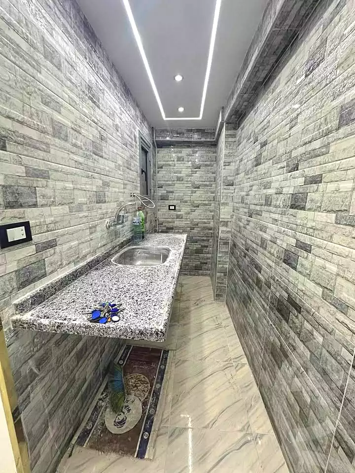 https://aqarmap.com.eg/en/listing/6863028-for-sale-alexandria-lsywf-el-falki