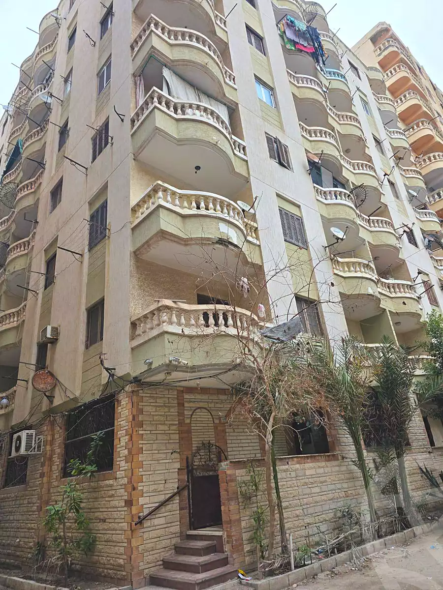 https://aqarmap.com.eg/en/listing/6861010-for-sale-alexandria-al-agamy-el-hanouvel-hussein-waly-st