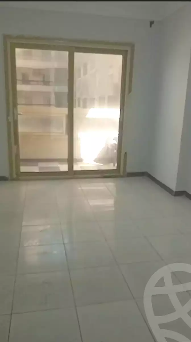 https://aqarmap.com.eg/ar/listing/6863169-for-sale-alexandria-miami-khld-bn-lwlyd