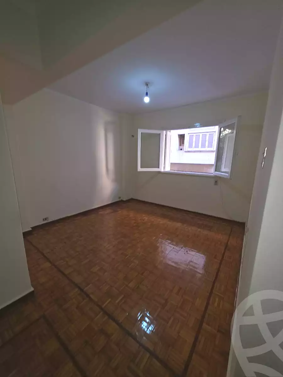 https://aqarmap.com.eg/ar/listing/6863252-for-rent-cairo-downtown-kasr-el-neel-kasr-al-nile-st