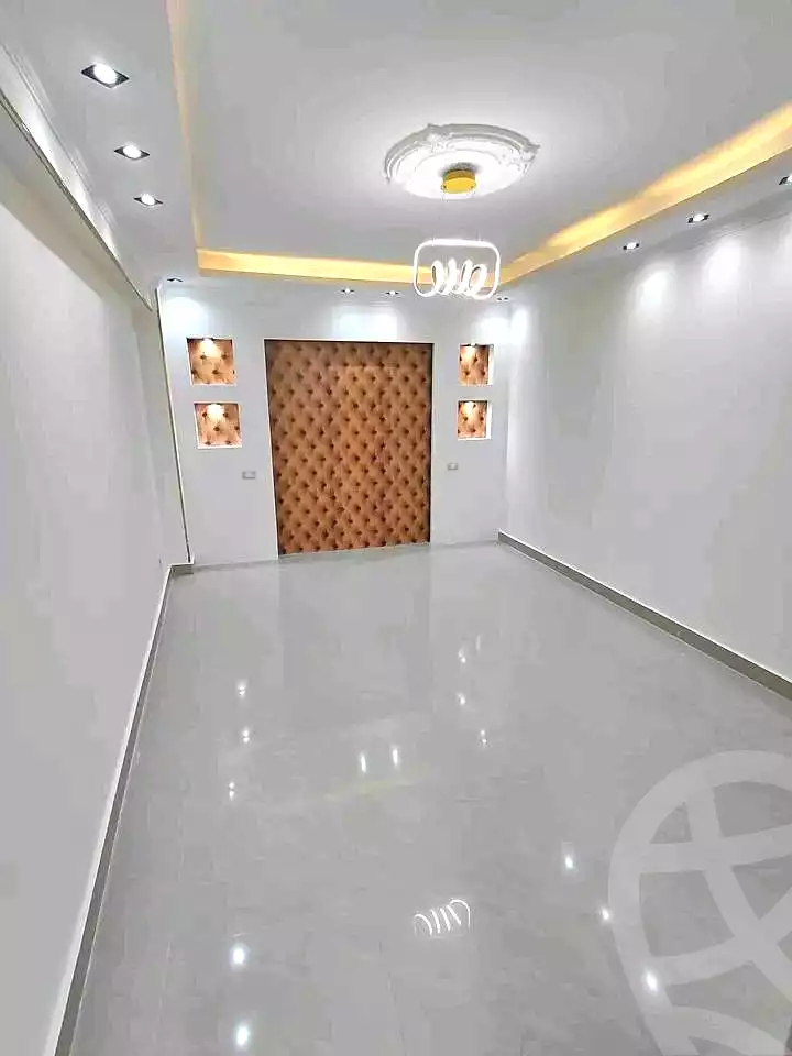 https://aqarmap.com.eg/ar/listing/6863543-for-sale-alexandria-sydy-bshr-sydy-bshr-bhry-street-15