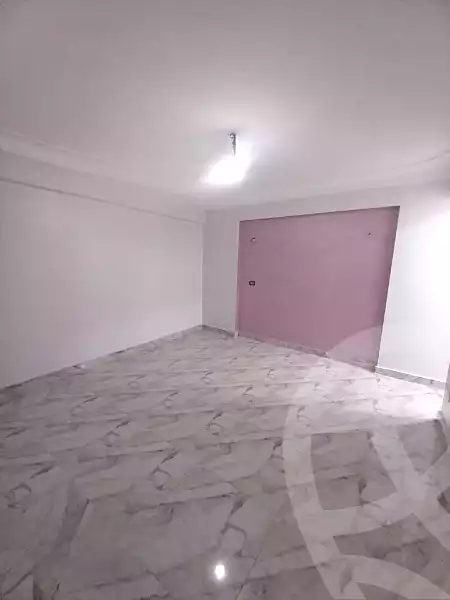 https://aqarmap.com.eg/ar/listing/6863991-for-sale-alexandria-al-agamy-lbytsh-qased-kareem-st