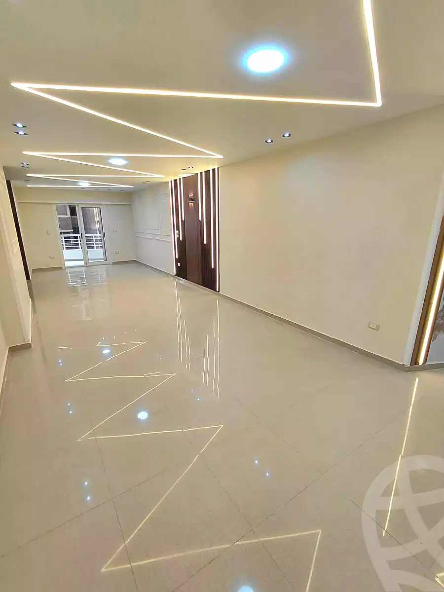 https://aqarmap.com.eg/ar/listing/6864685-for-sale-alexandria-sydy-bshr-sydy-bshr-bhry-gamal-abd-el-nasir-st
