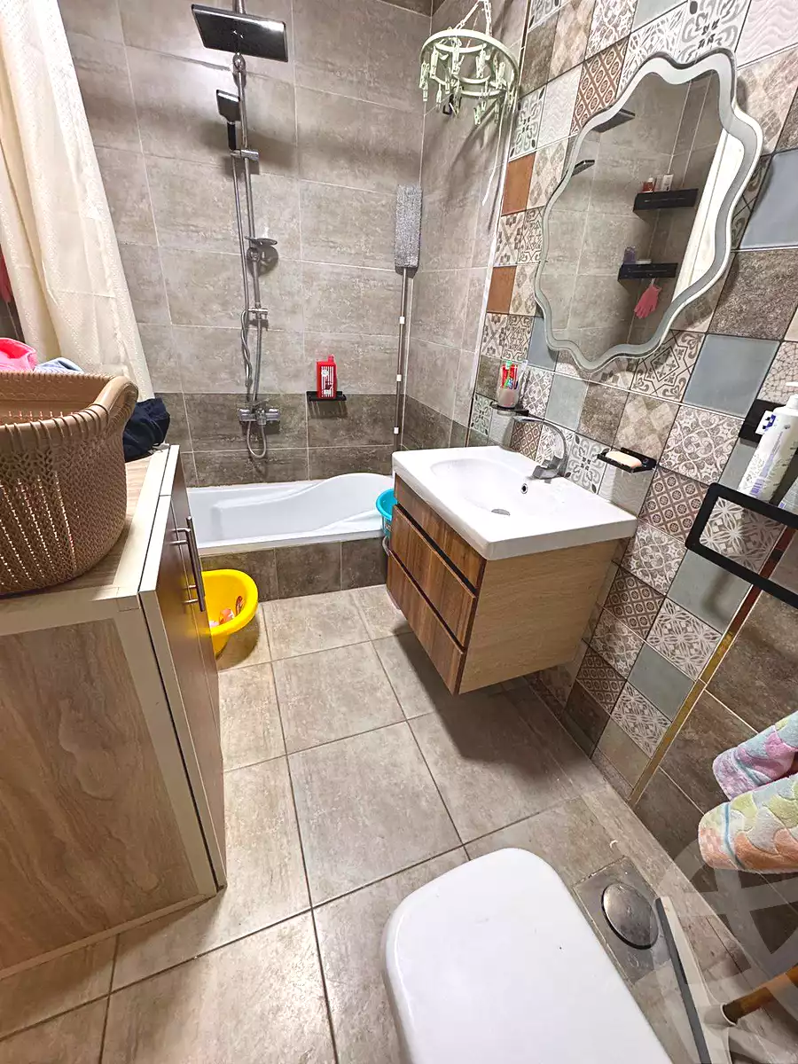 https://aqarmap.com.eg/ar/listing/6864738-for-sale-alexandria-alhadara-new-el-hadra-el-zahraa-st