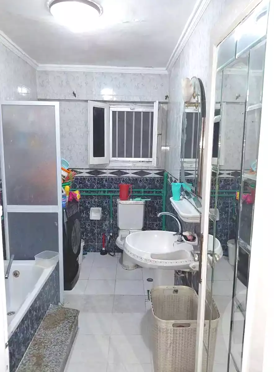 https://aqarmap.com.eg/en/listing/6865250-for-sale-alexandria-sydy-bshr-sydy-bshr-bhry-shr-khld-bn-lwlyd