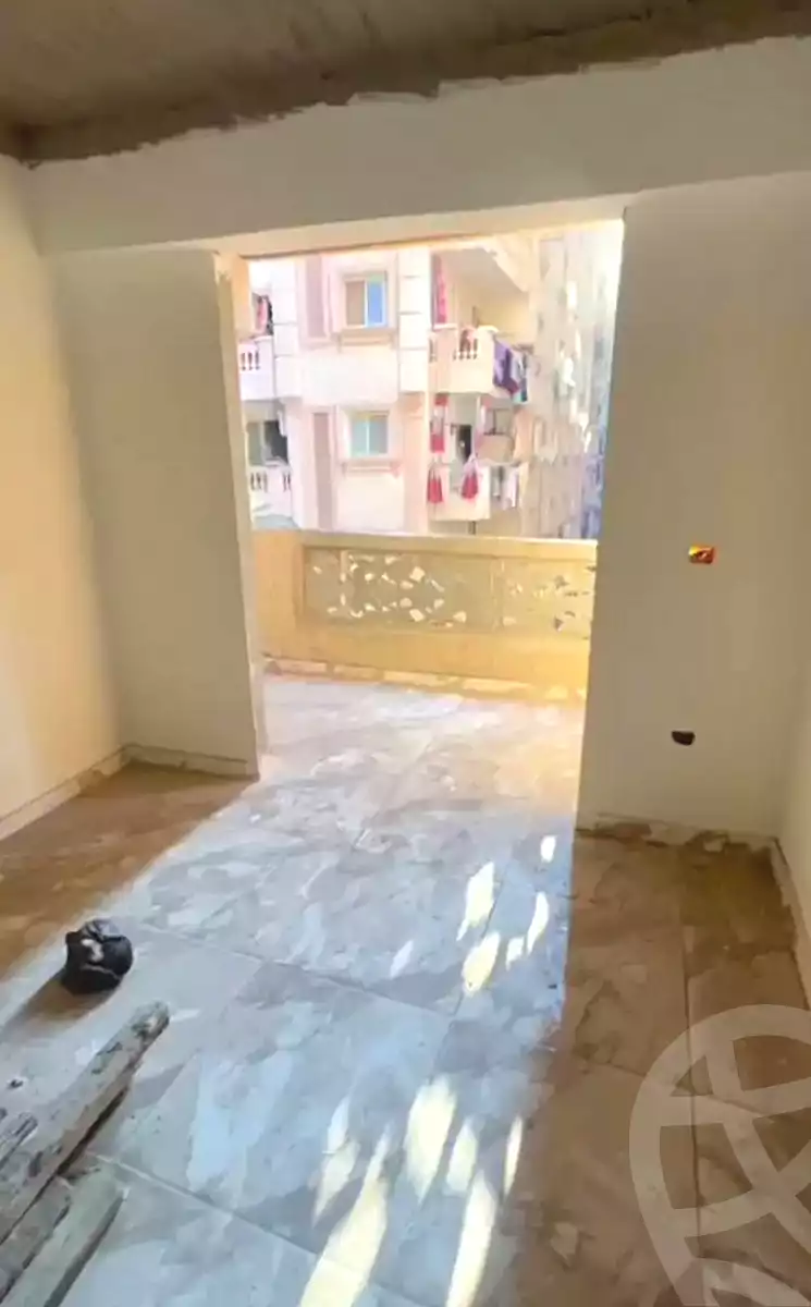https://aqarmap.com.eg/ar/listing/6865306-for-sale-alexandria-new-miami-street-16