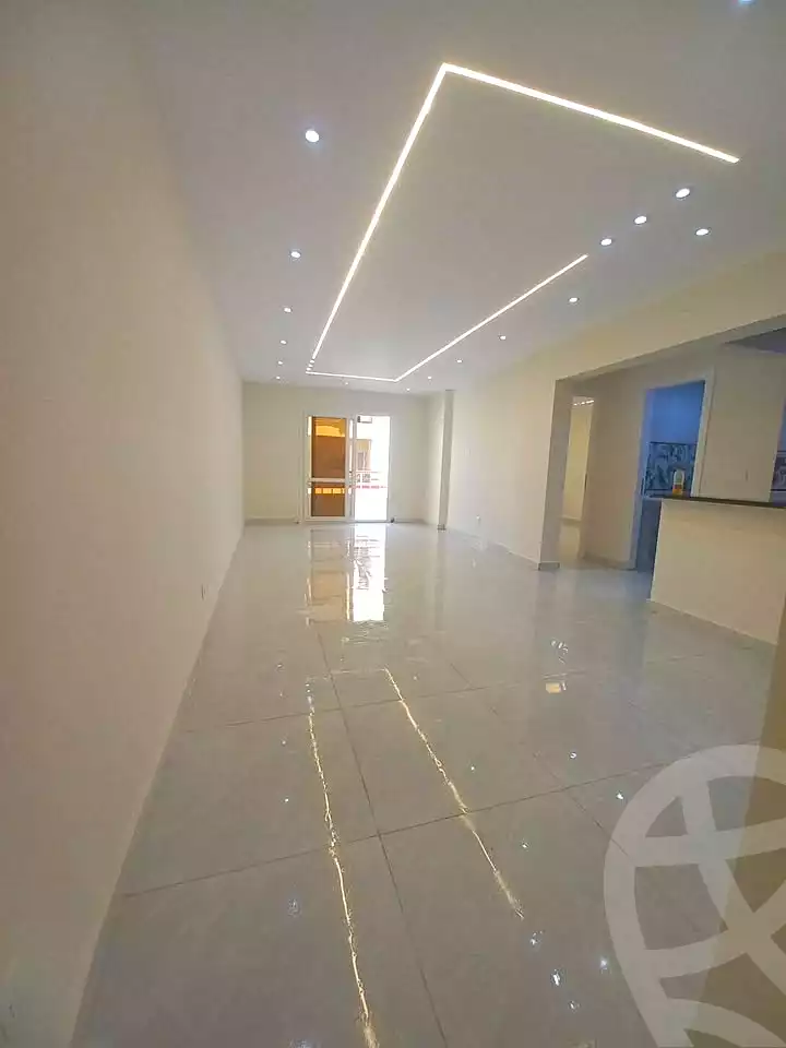 https://aqarmap.com.eg/ar/listing/6865332-for-sale-alexandria-sydy-bshr-sydy-bshr-bhry-shr-mhmwd-l-yswy