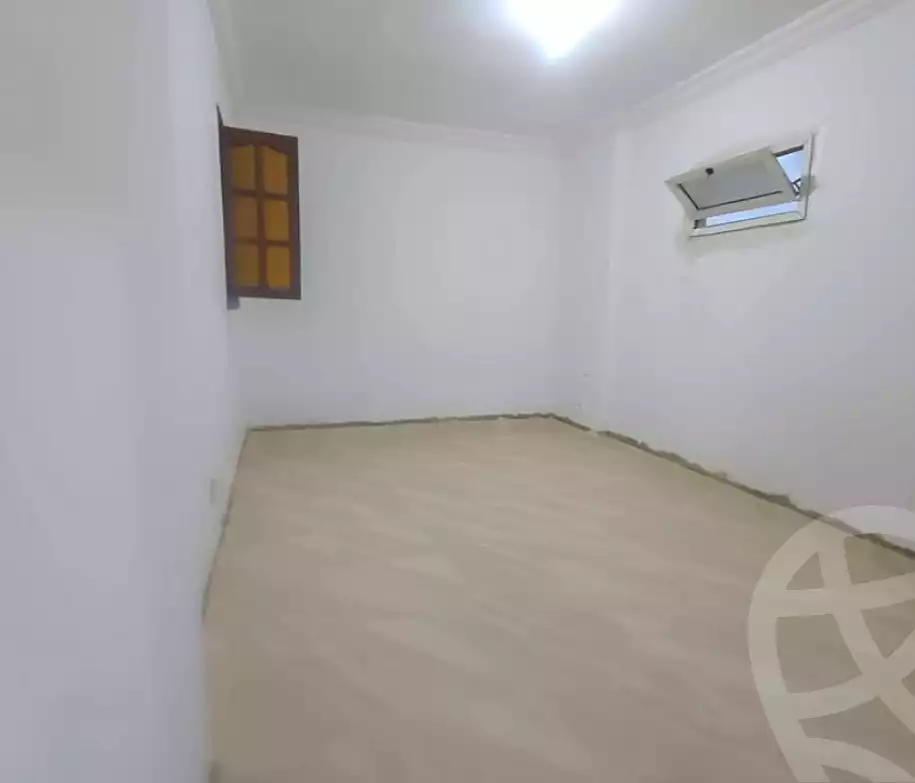 https://aqarmap.com.eg/ar/listing/6865938-for-sale-alexandria-sydy-bshr-sydy-bshr-bhry-shr-khld-bn-lwlyd