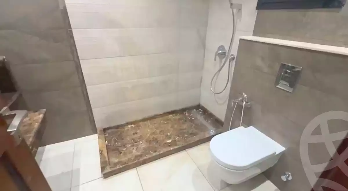 شقة بغرفتي نوم في سكاي كوندوز، صورة ٦ من ٩