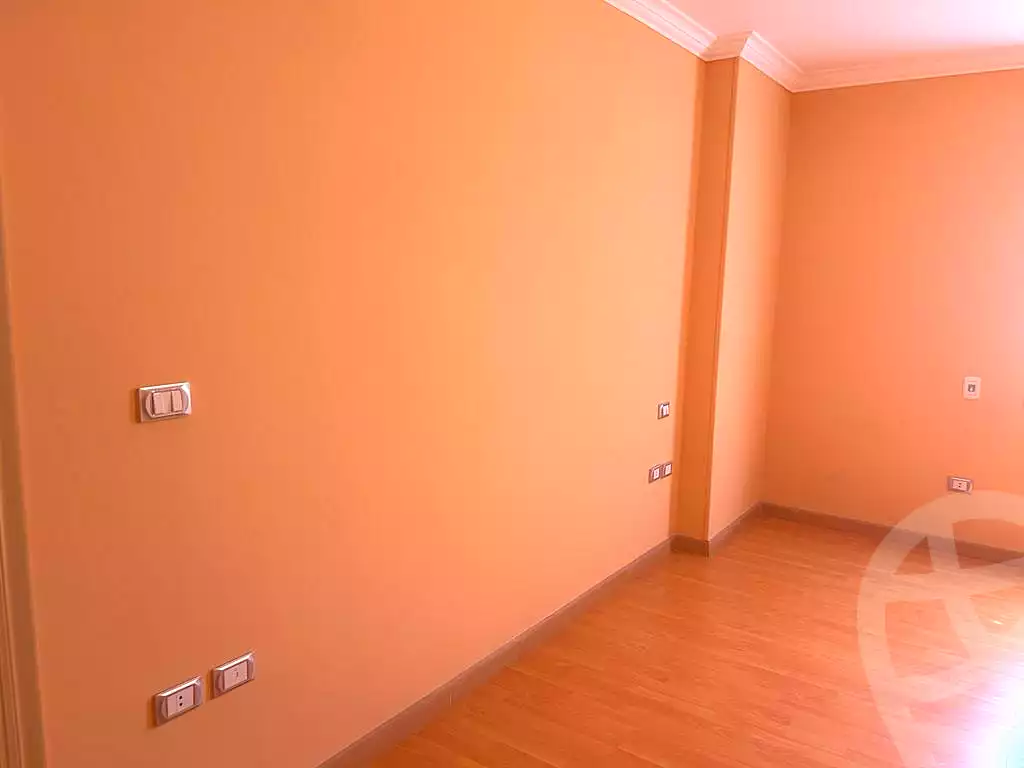 https://aqarmap.com.eg/ar/listing/6867018-for-sale-cairo-new-cairo-el-narges-el-narges-omarat-gamal-kamel-st