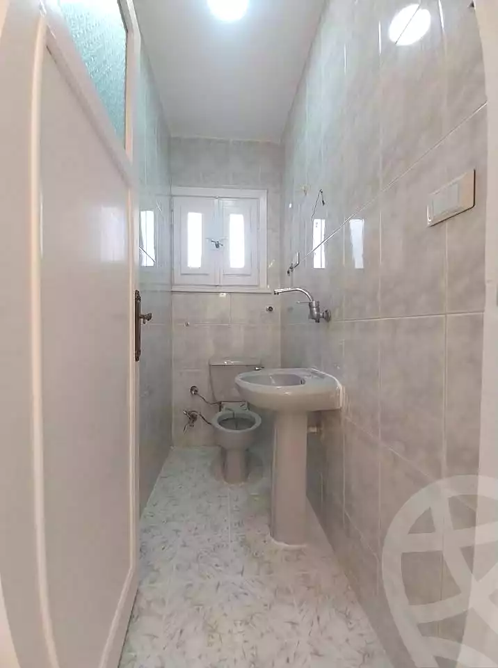https://aqarmap.com.eg/en/listing/6868577-for-sale-alexandria-al-agamy-shataa-el-nakheel