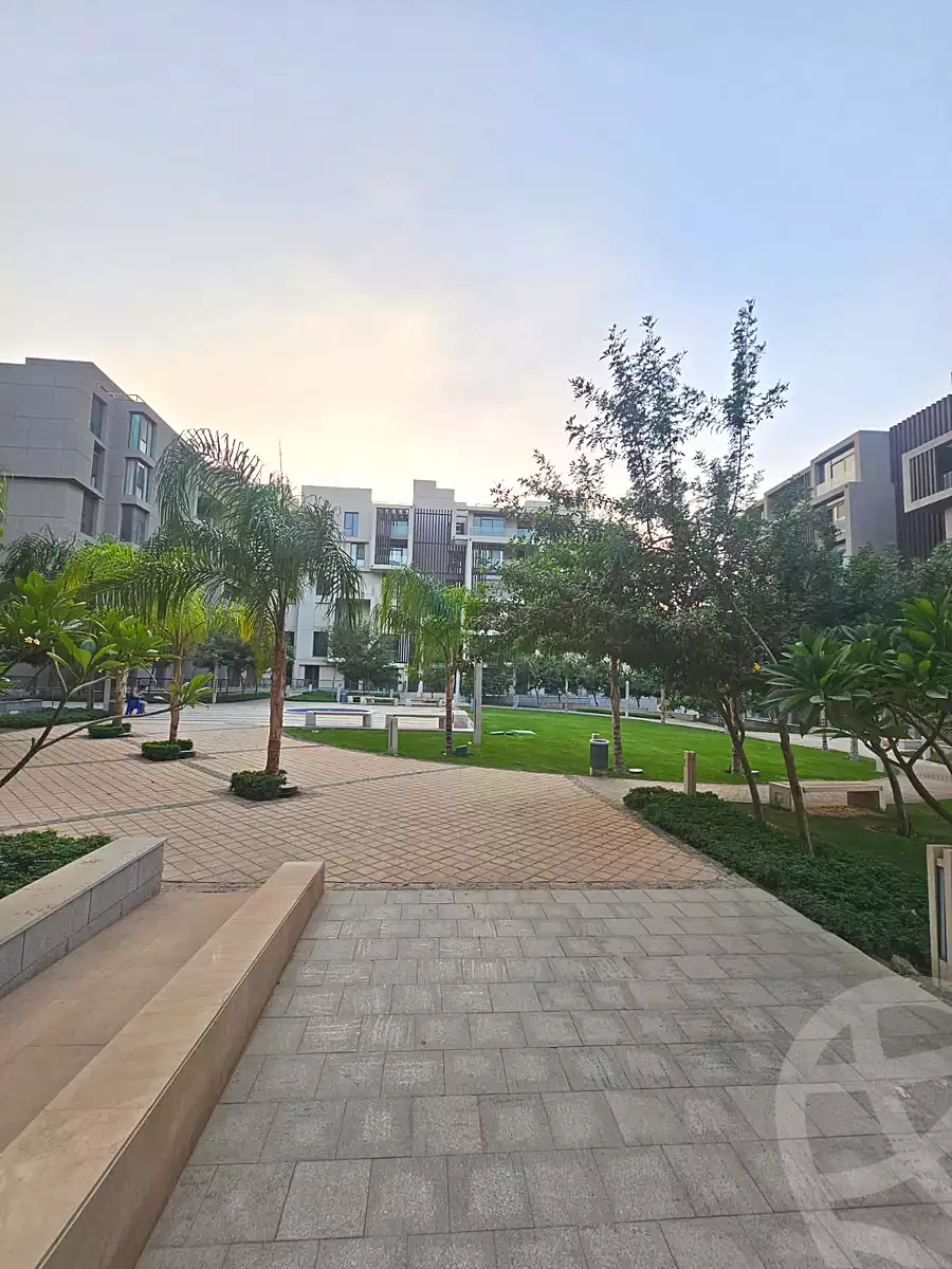 https://aqarmap.com.eg/ar/listing/6868695-for-sale-cairo-new-cairo-compounds-eastown-spectrum-eastown-compound