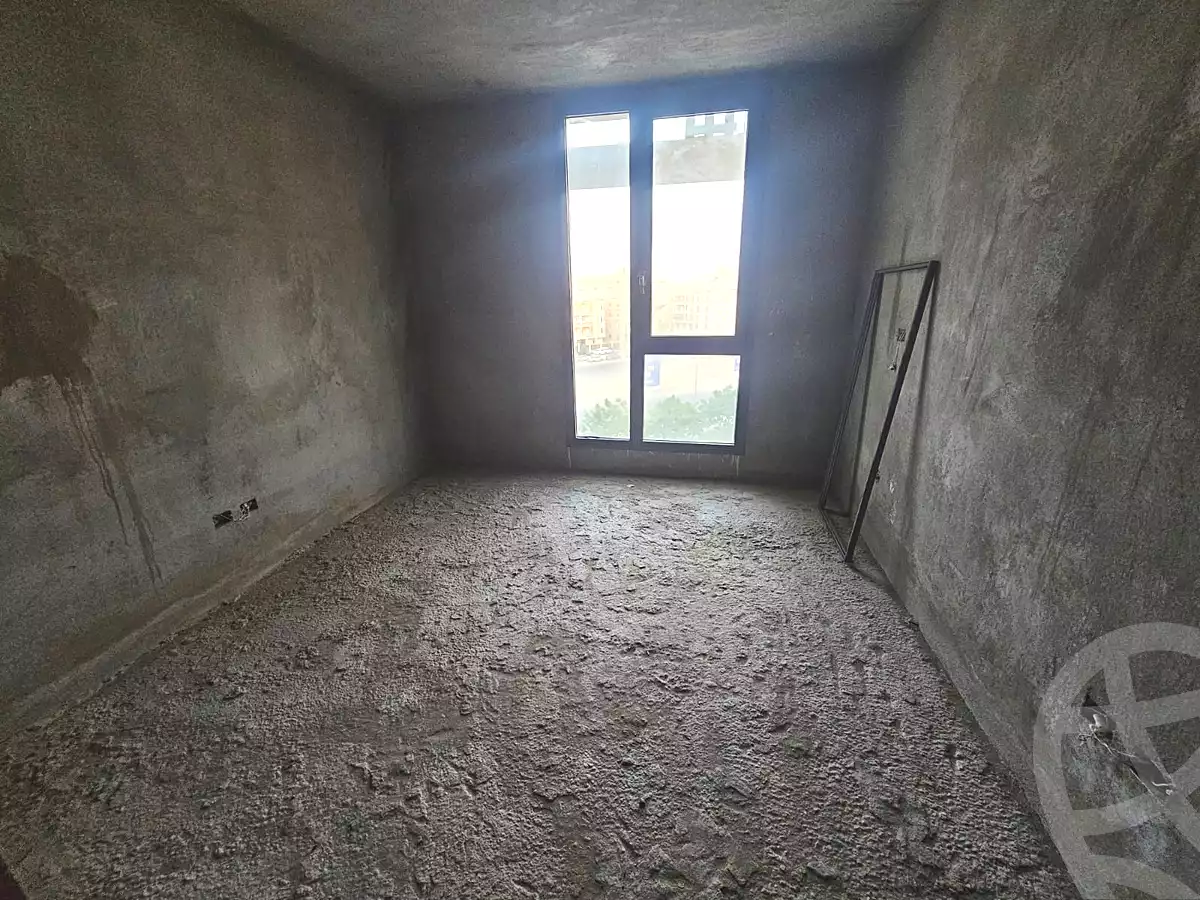 https://aqarmap.com.eg/ar/listing/6868695-for-sale-cairo-new-cairo-compounds-eastown-spectrum-eastown-compound