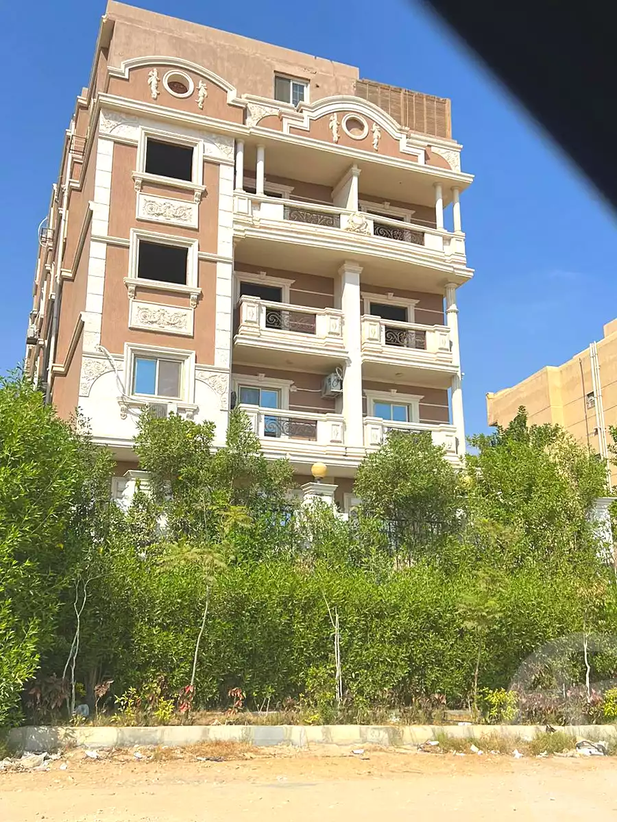 https://aqarmap.com.eg/ar/listing/6868786-for-sale-cairo-6th-of-october-el-tawsaat-el-shamalya