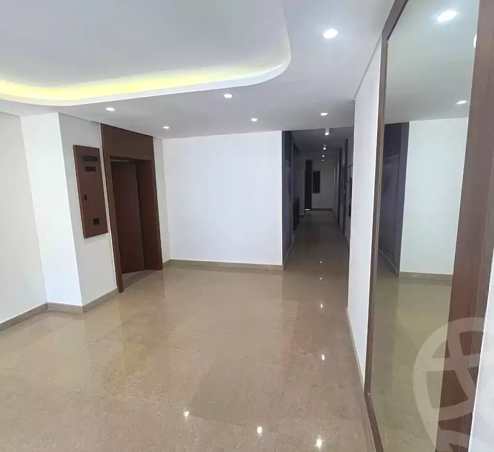 https://aqarmap.com.eg/en/listing/6868948-for-sale-cairo-el-sheikh-zayed-city-lshykh-zyd-ljdyd-mar-ville-compound-almarasem