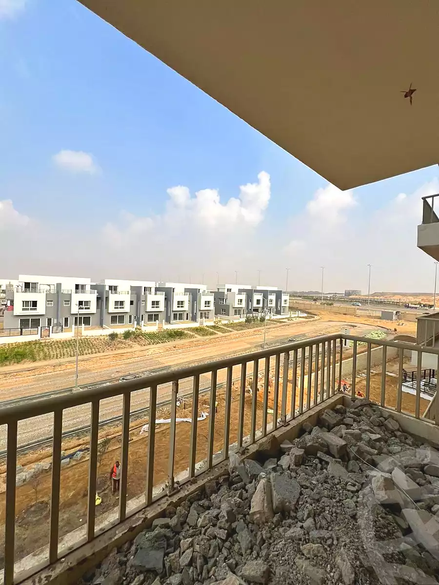 https://aqarmap.com.eg/ar/listing/6869427-for-sale-cairo-new-cairo-compounds-hyde-park-centre-ville-hyde-park